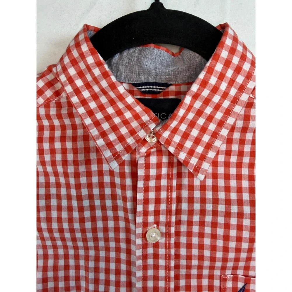 Nautica Boys Red White Gingham Short Sleeve Button‎ Down Shirt Size M 10/12